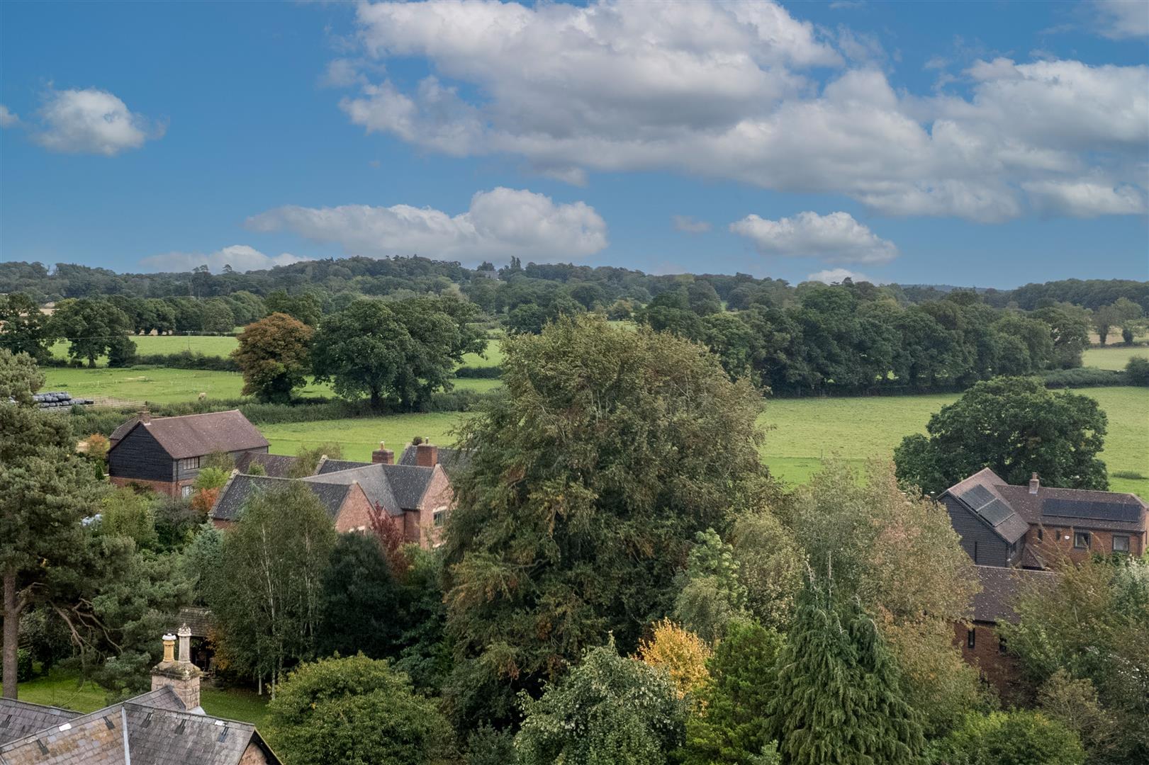2 Stonehouse Drive, Oswestry, SY11 4HZ For Sale